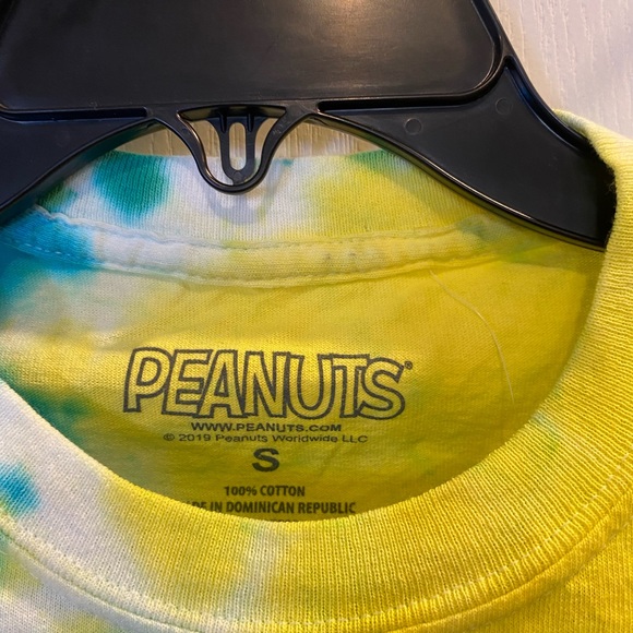 Peanuts Mens Aqua Tye Dye UV Ink Snoopy Graphic - Picture 3 of 4